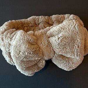 Cozy Tan Fuzzy Headband